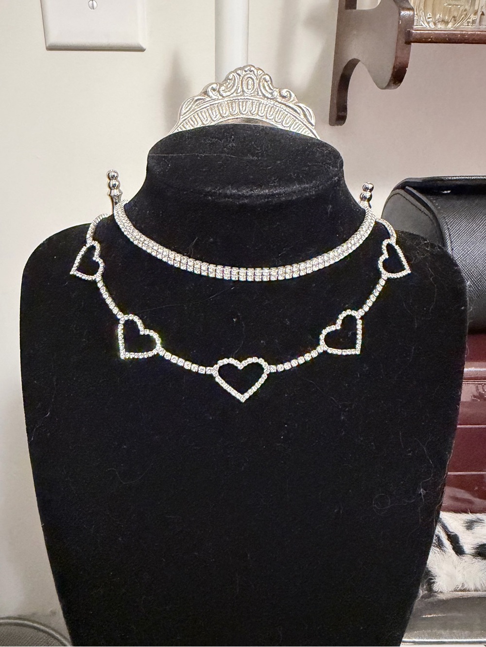 Crystal Heart Rhinestone Necklace Set - Silver Tone